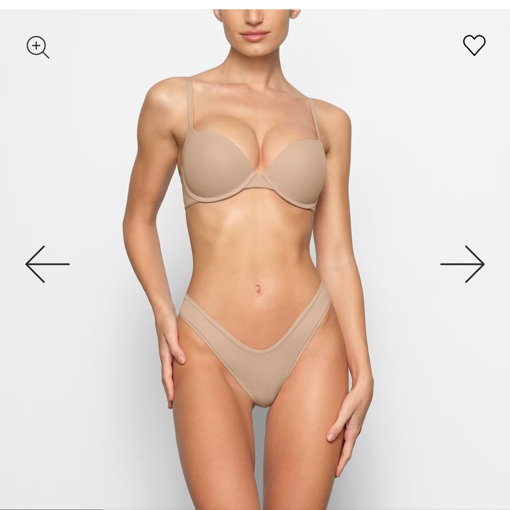 SKIMS Tan Seamless Bra